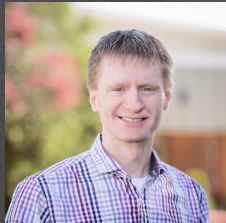Eric Linguar Headshot