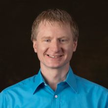 Eric Linguar Headshot